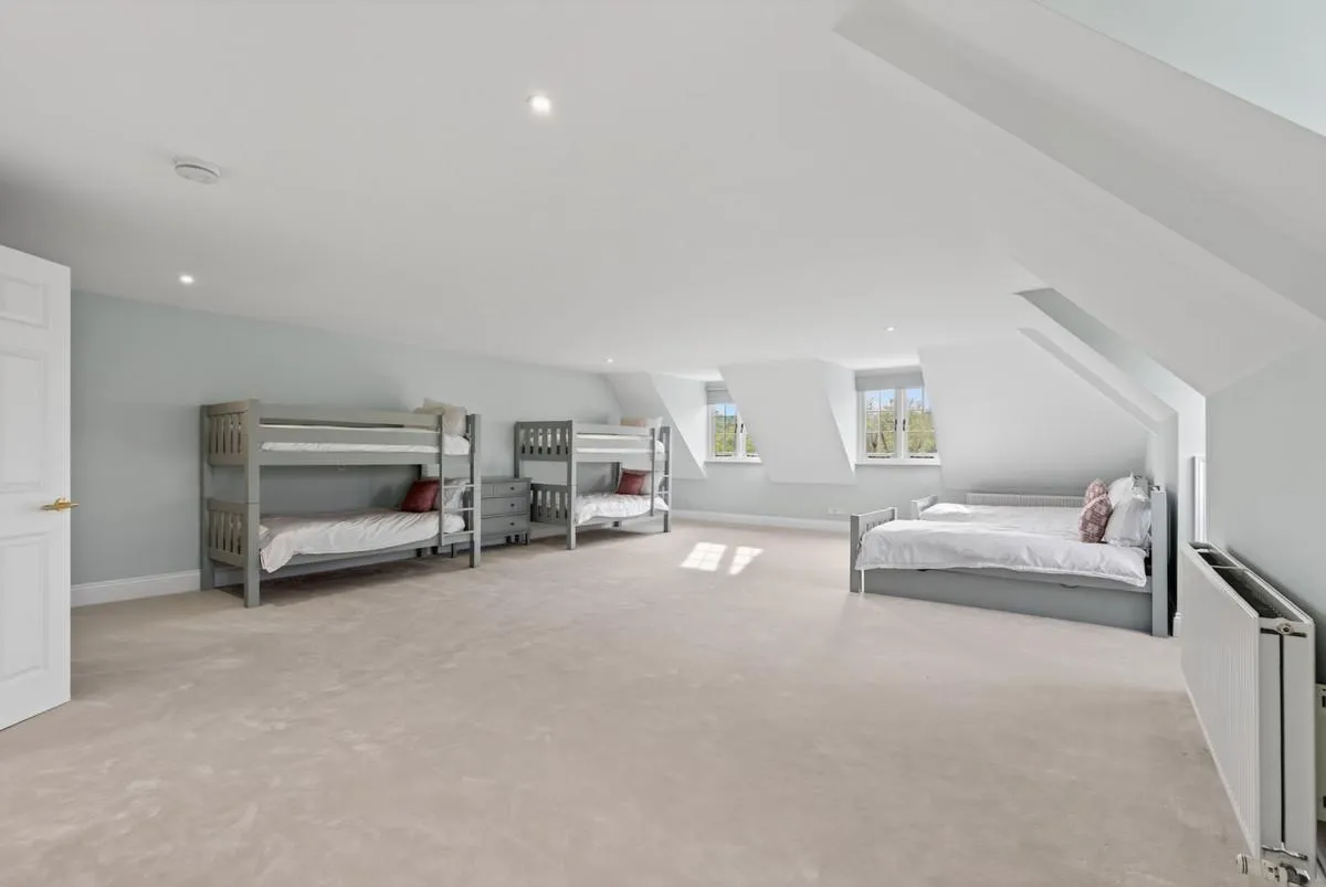 Blytheswood, Graffham, GU28, photo 17