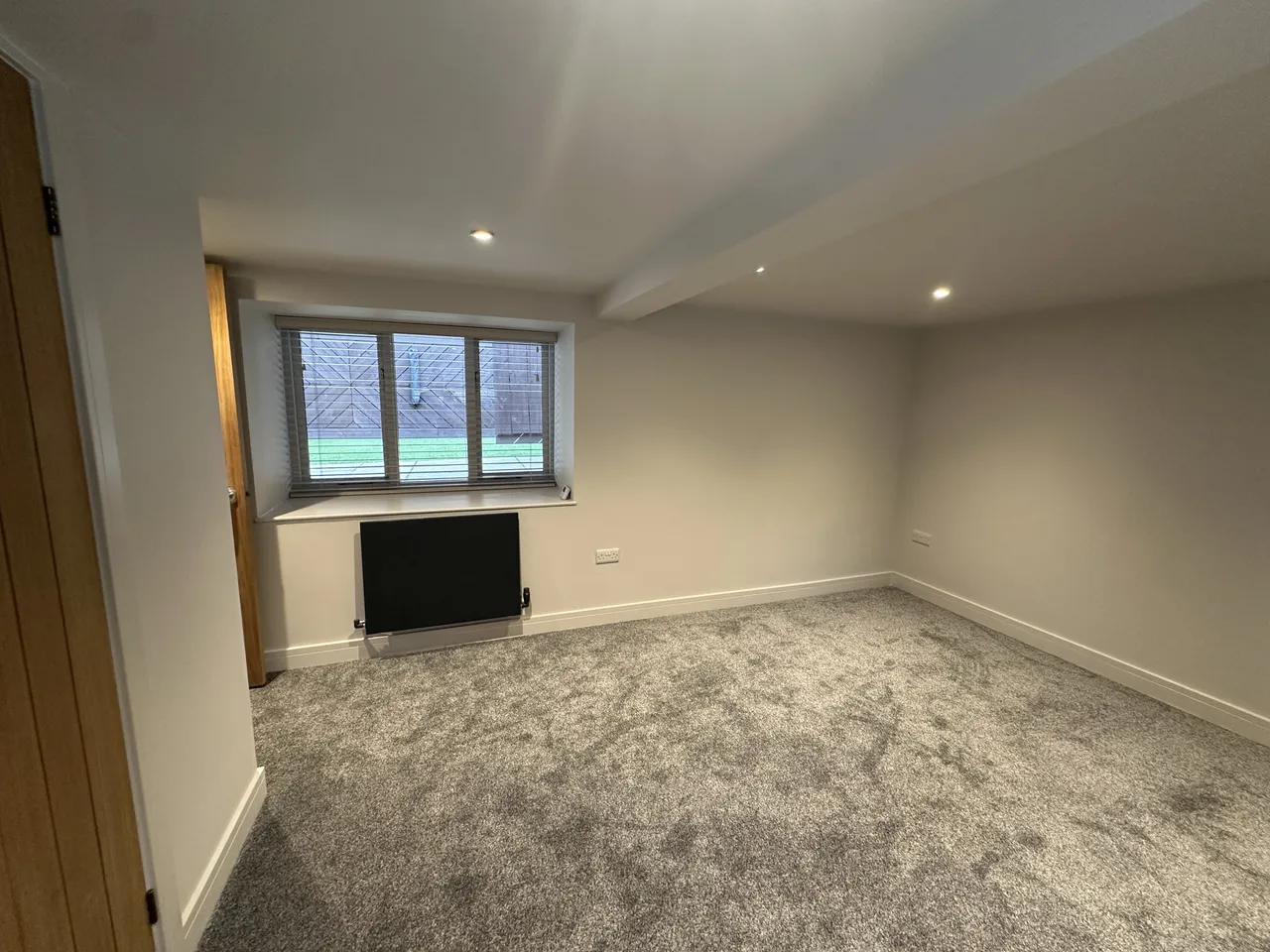 Gwendoline Court, S80, photo 2