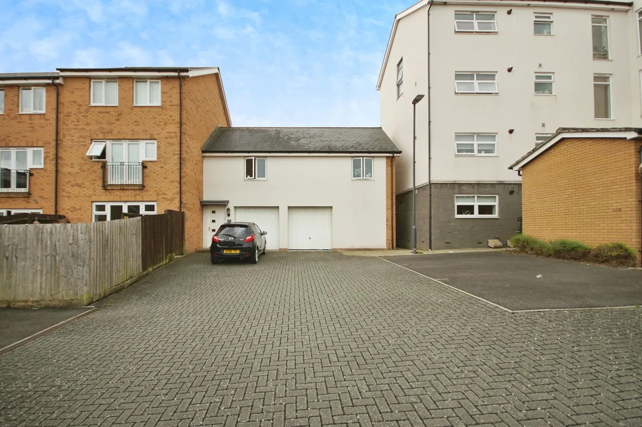 Great Brier Leaze, Patchway, BS34, photo 2