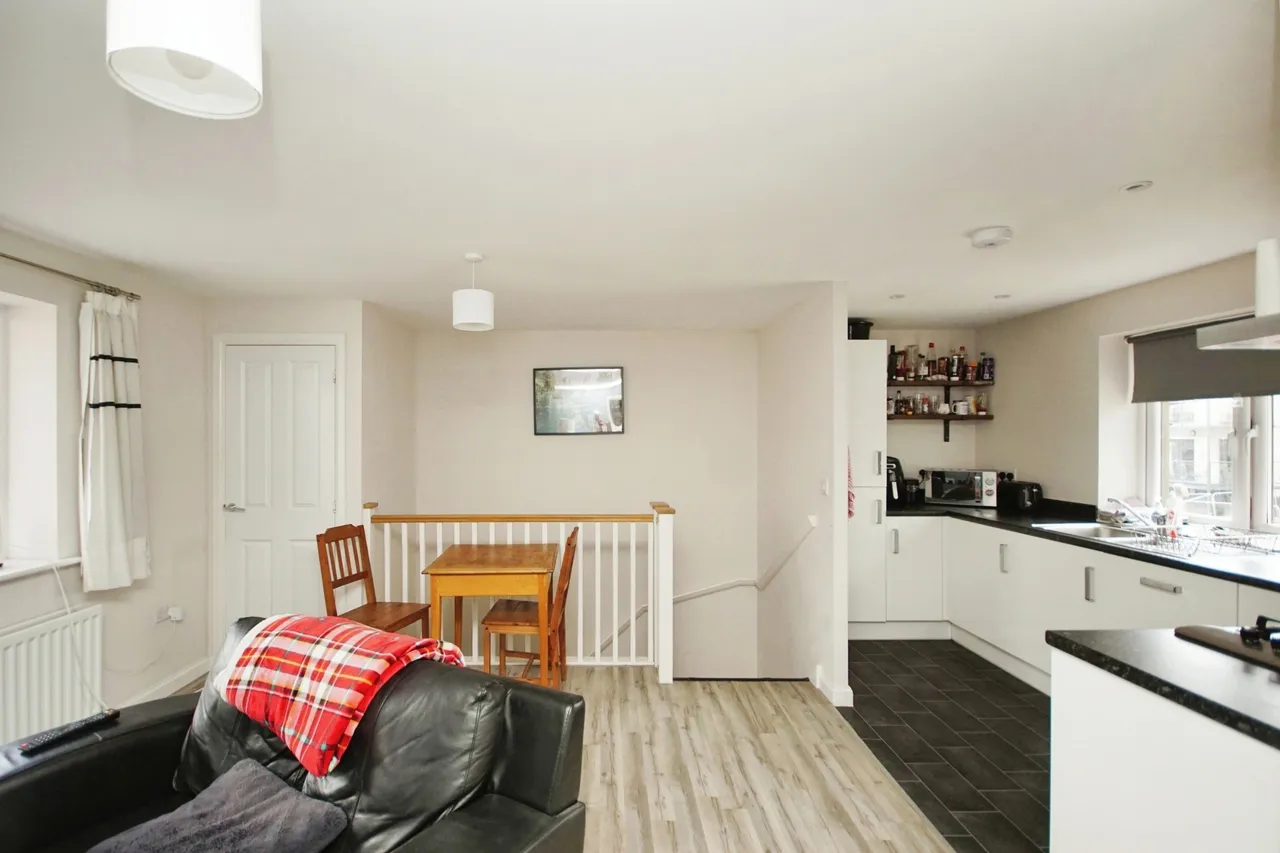 2 bed flat for sale, Great Brier Leaze, Patchway, BS34