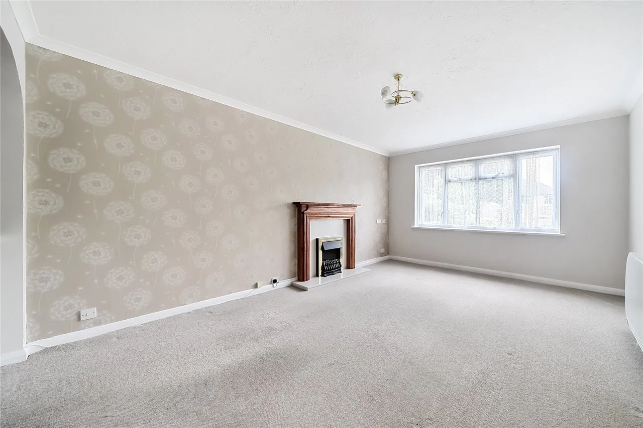 Forge Close, Hayes, BR2, photo 2