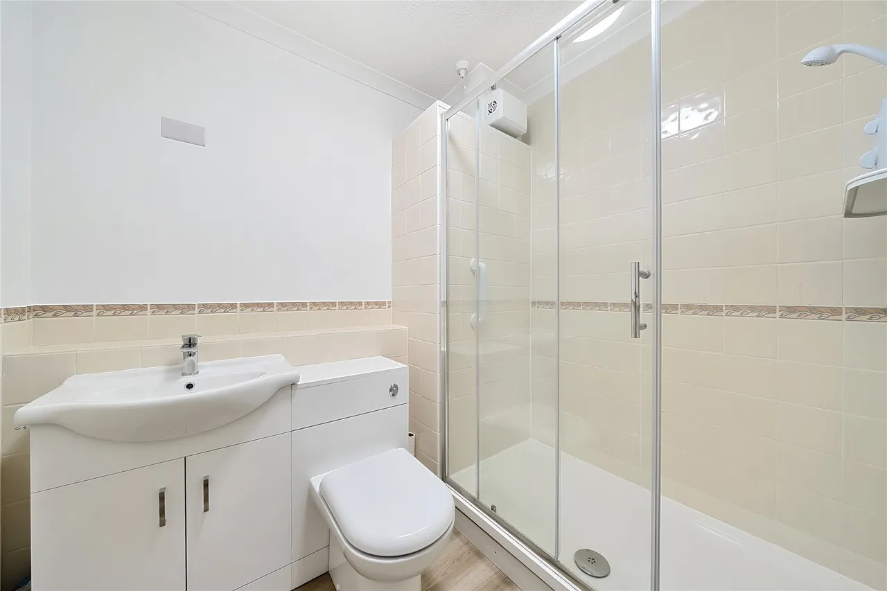 Forge Close, Hayes, BR2, photo 6