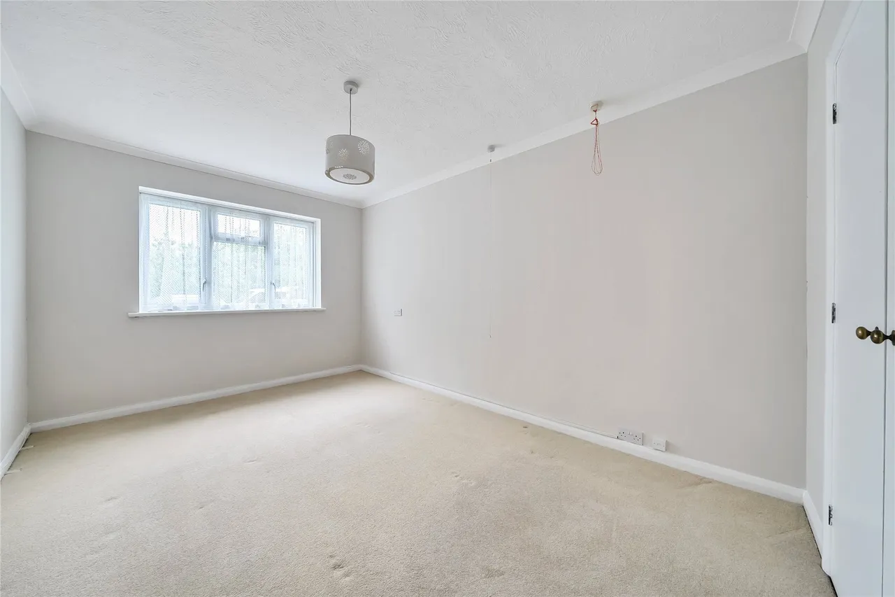 Forge Close, Hayes, BR2, photo 7