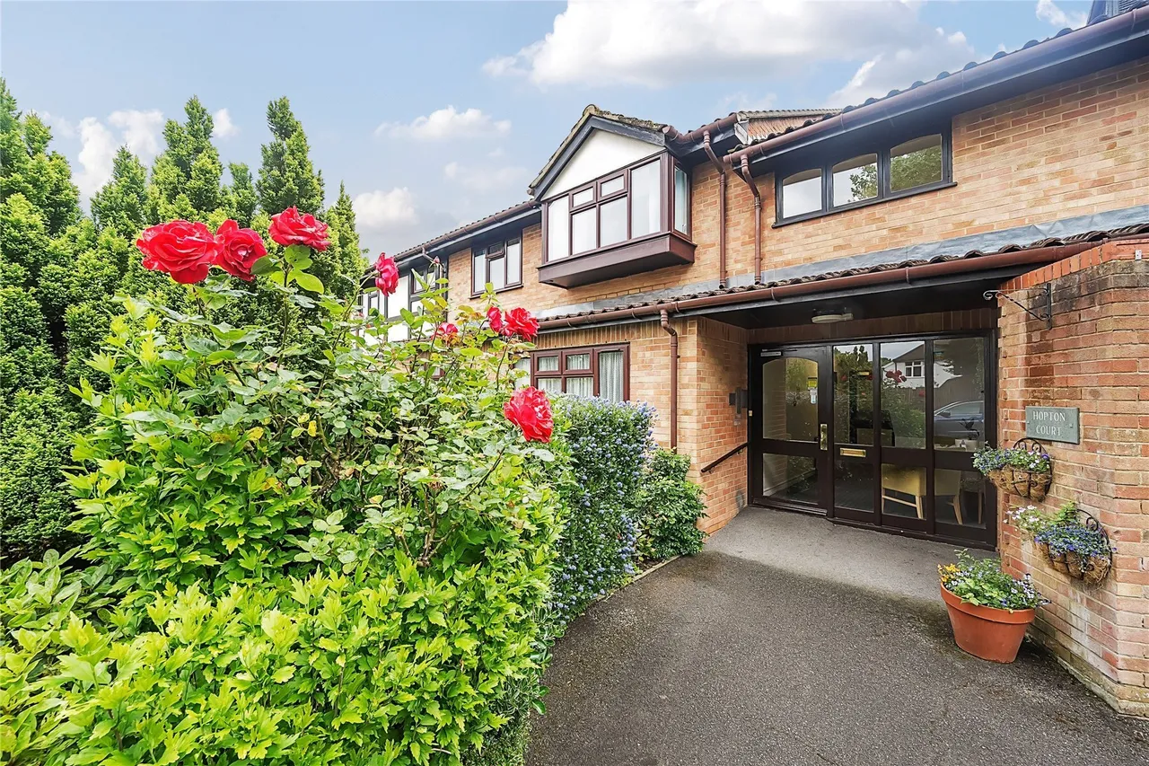 Forge Close, Hayes, BR2, photo 10