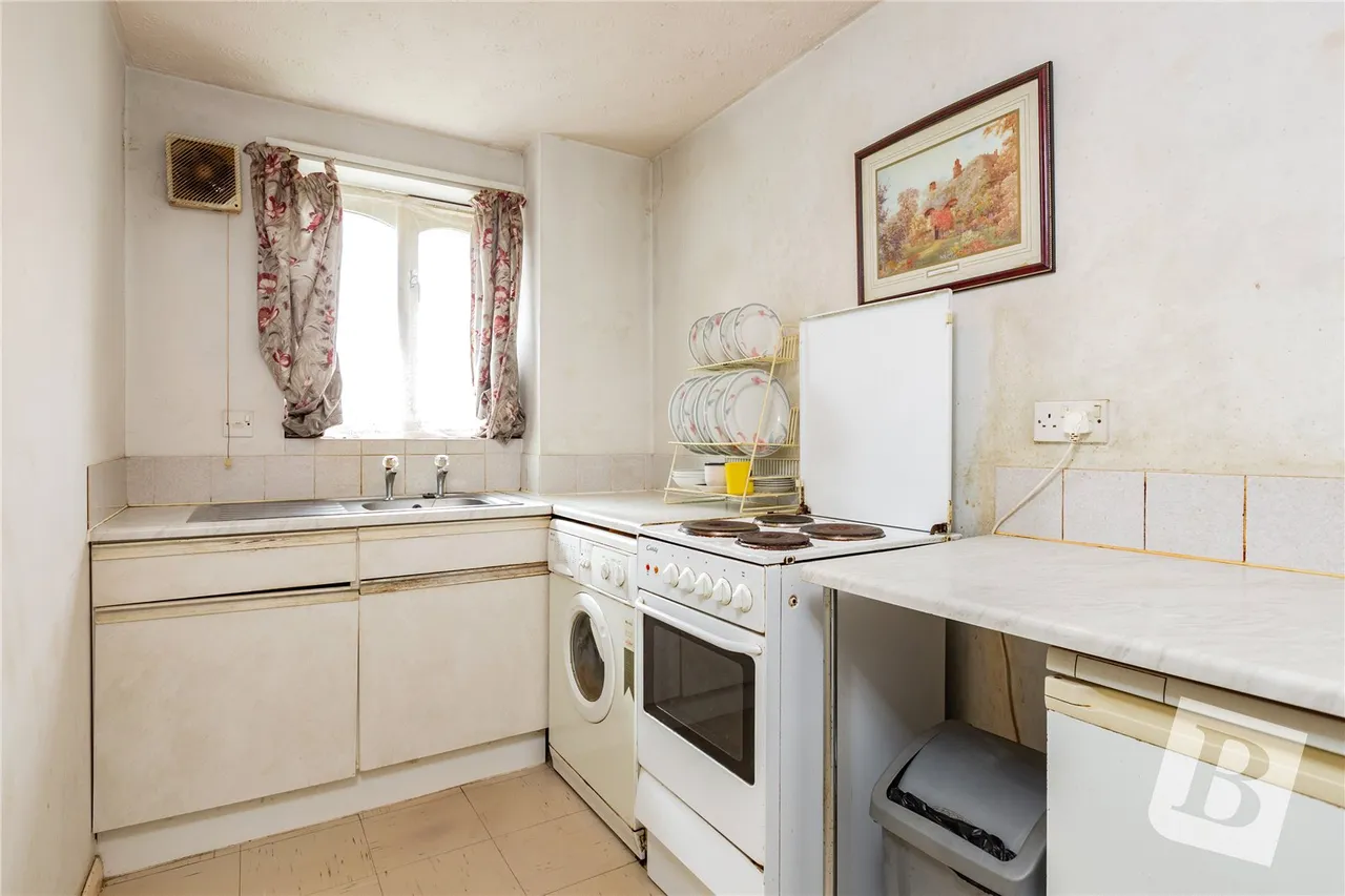 Honey Close, Dagenham, RM10, photo 8