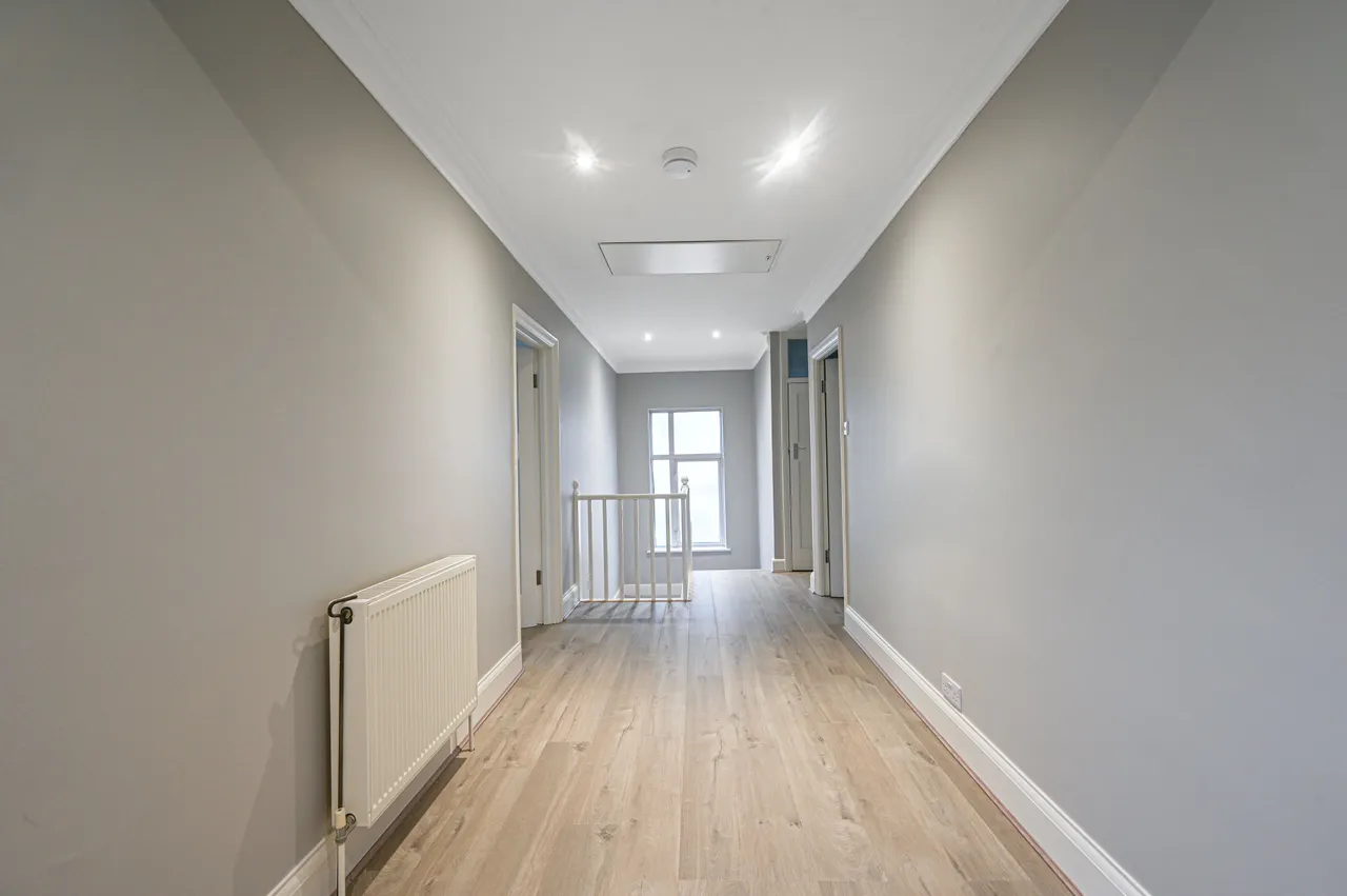 24 Longland Drive, London, photo 7