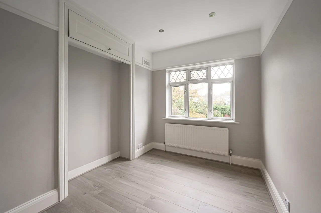 24 Longland Drive, London, photo 6