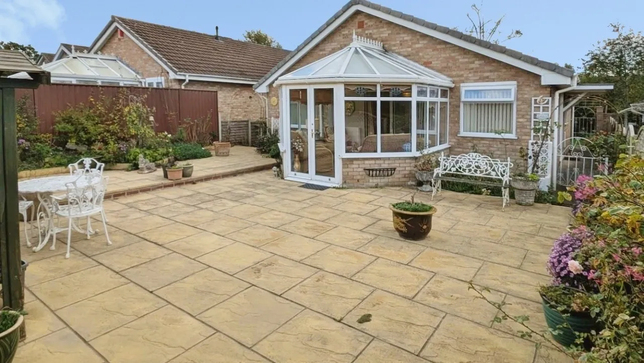Somerset Avenue, Yate, BS37, photo 17