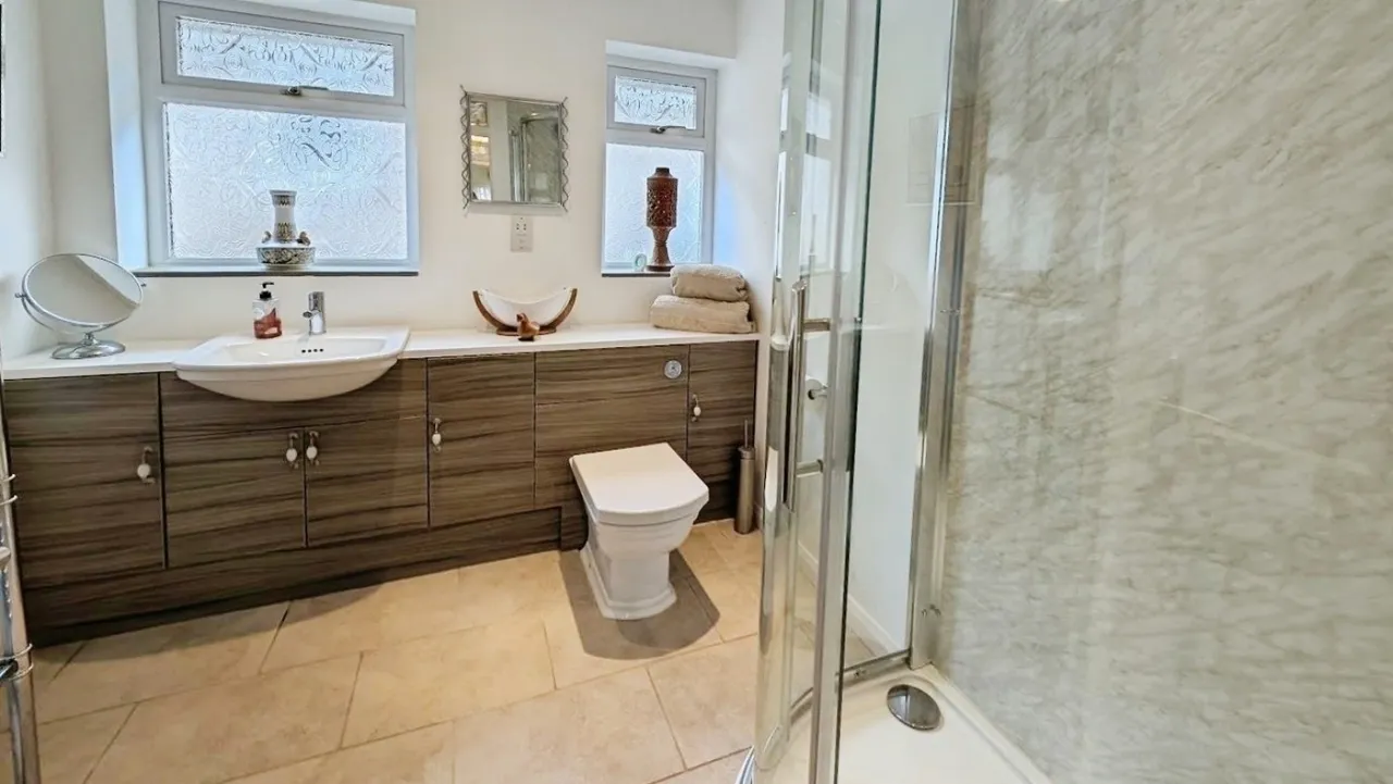 Somerset Avenue, Yate, BS37, photo 14