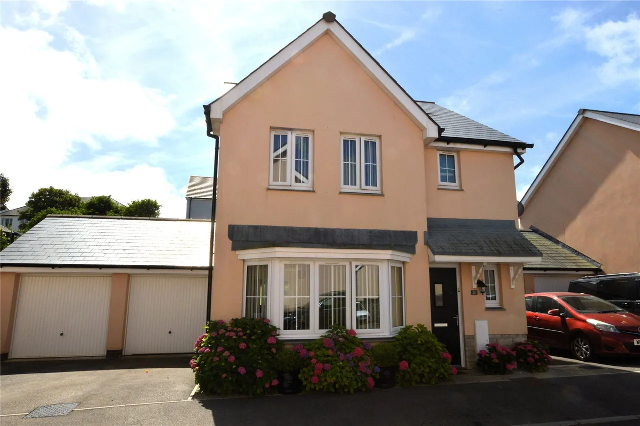 3 bed property for sale — Baileys Meadow, Hayle, Cornwall, TR27