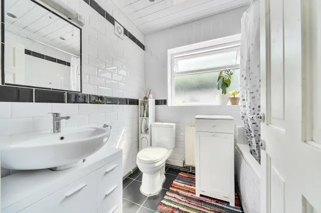 Iffley Road, Swindon, SN2, photo 16