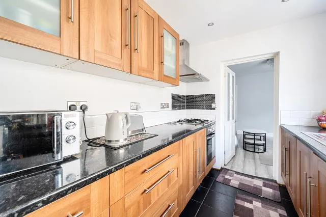 Iffley Road, Swindon, SN2, photo 7