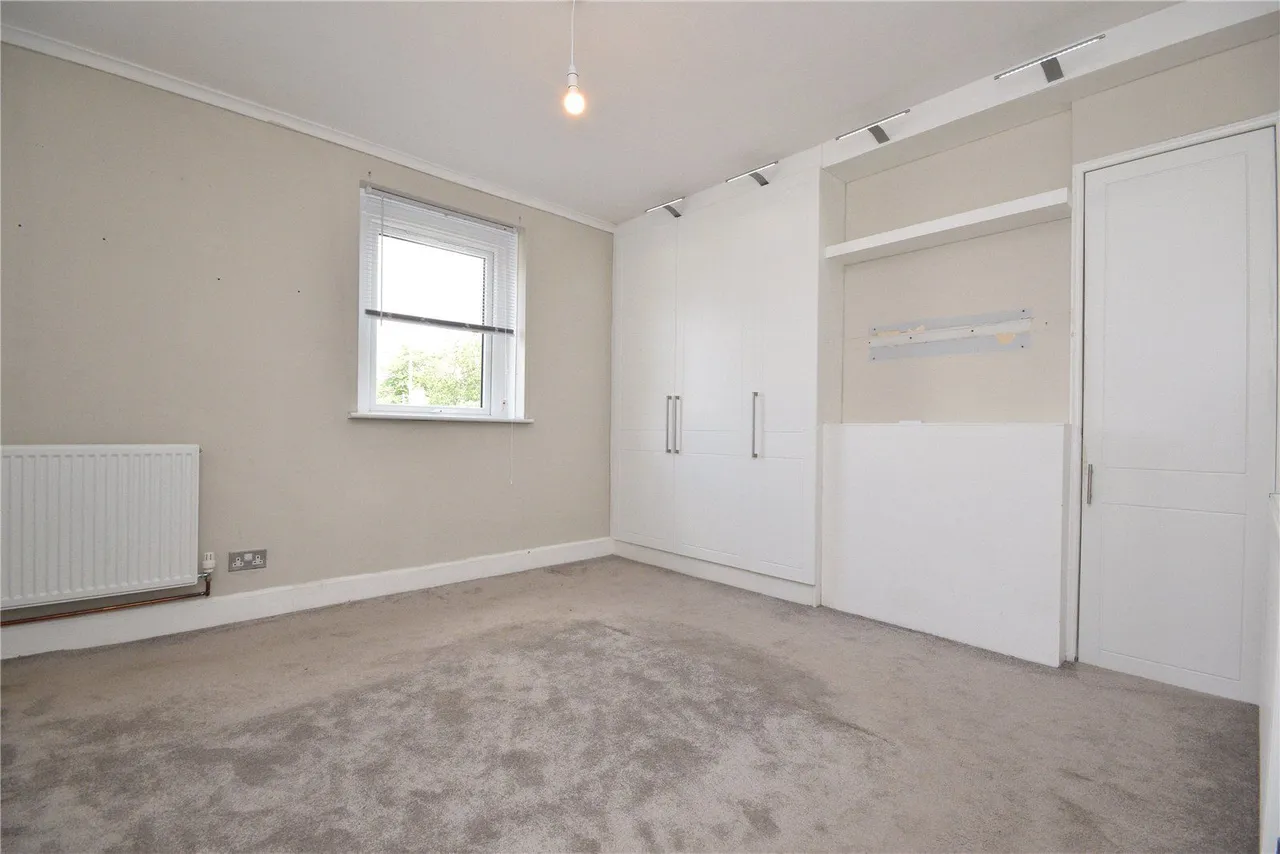Bradford Road, Tingley, WF3, photo 4