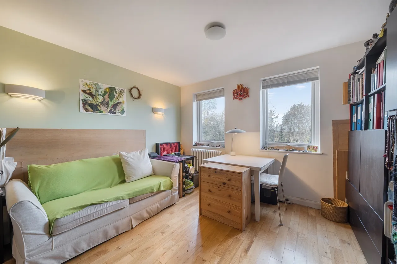 Priory Court, BERKHAMSTED, photo 9