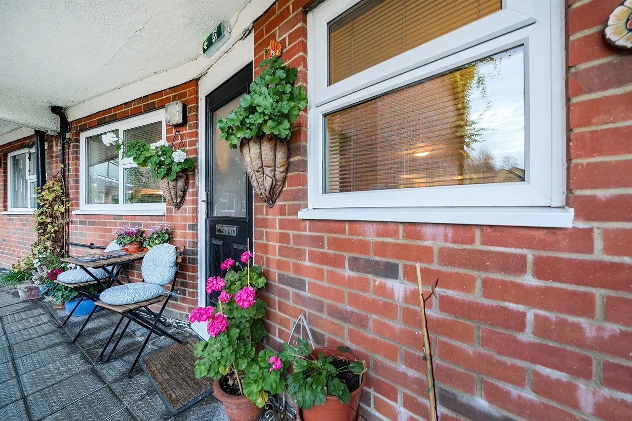 Priory Court, BERKHAMSTED, photo 12