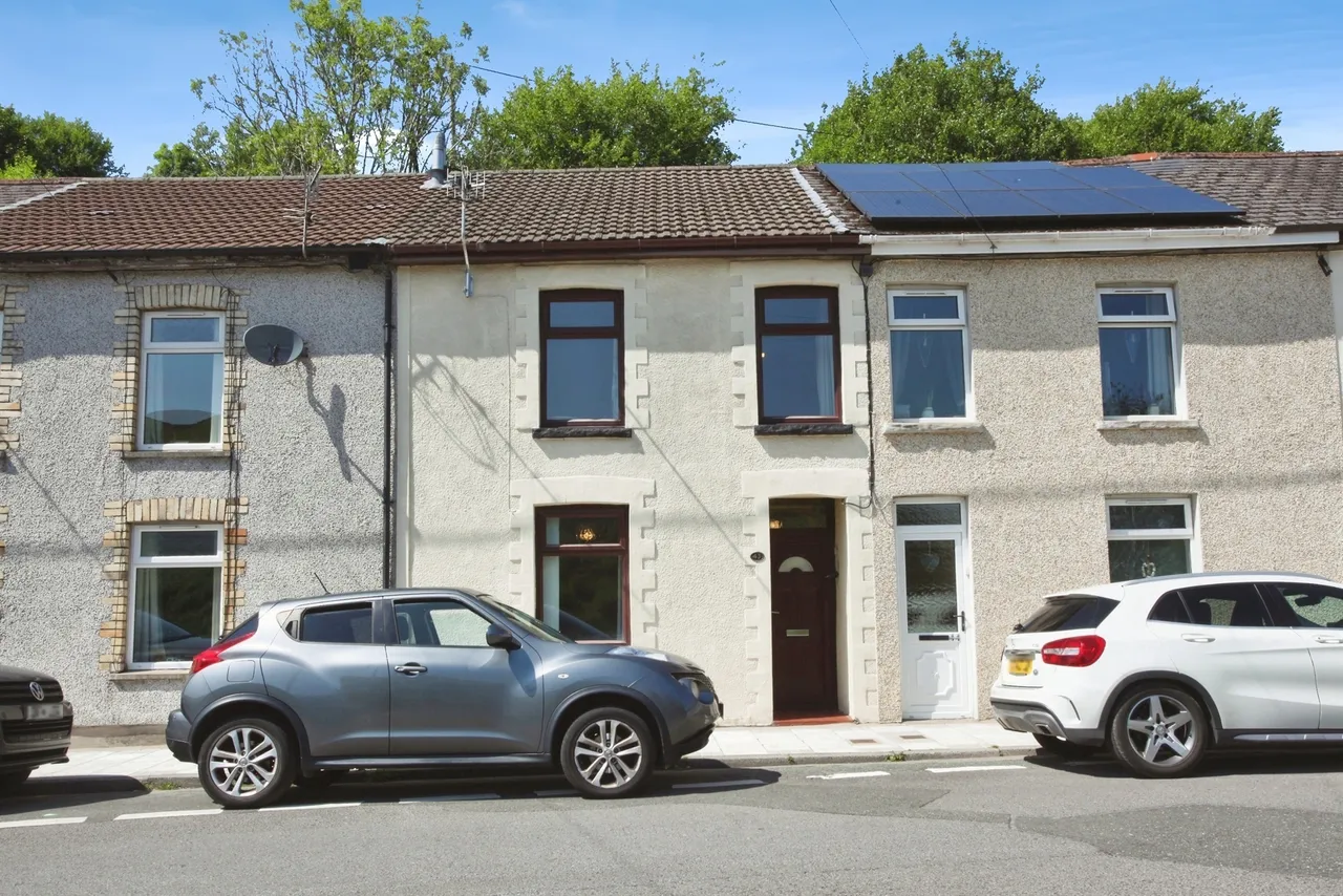 3 bed house to rent, Hillside Terrace, Wattstown, CF39