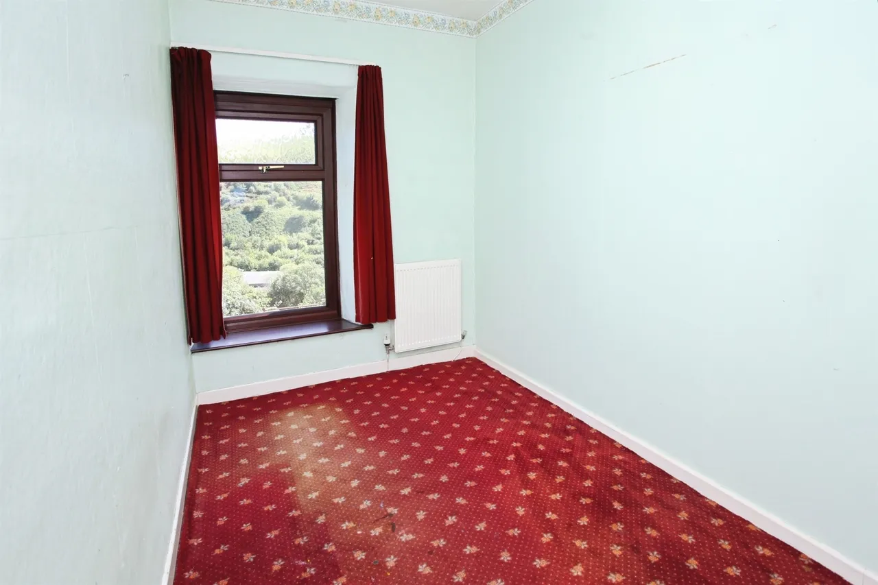 Hillside Terrace, Wattstown, CF39, photo 9