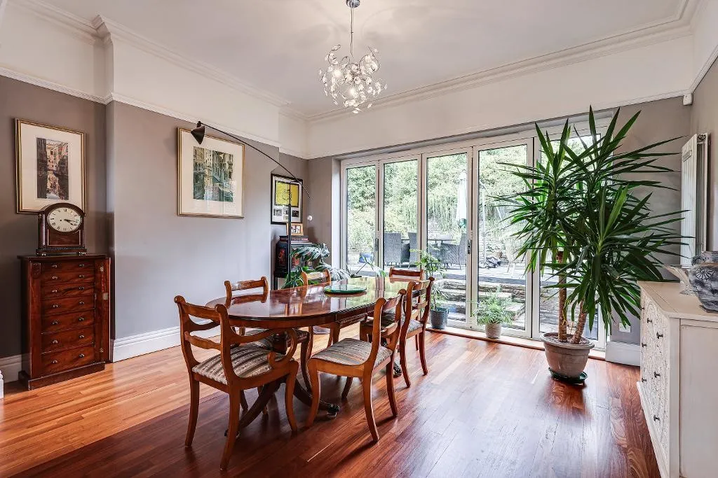 Westhall Road, Warlingham, photo 9
