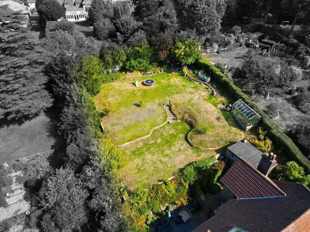 Westhall Road, Warlingham, photo 34