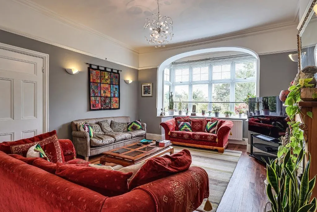 Westhall Road, Warlingham, photo 7