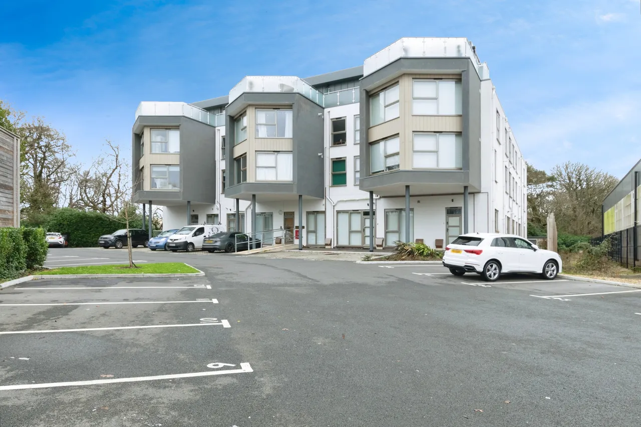 Somerford Road, Christchurch, BH23, photo 12