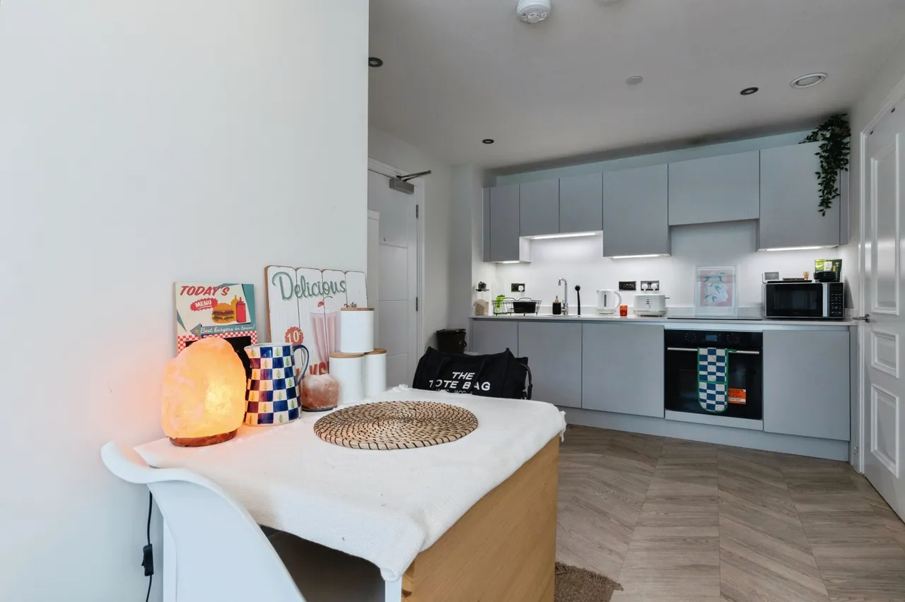 Somerford Road, Christchurch, BH23, photo 4