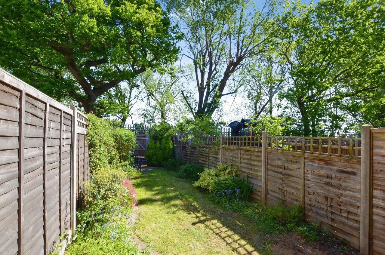 Willows Close, Pinner, HA5, photo 13