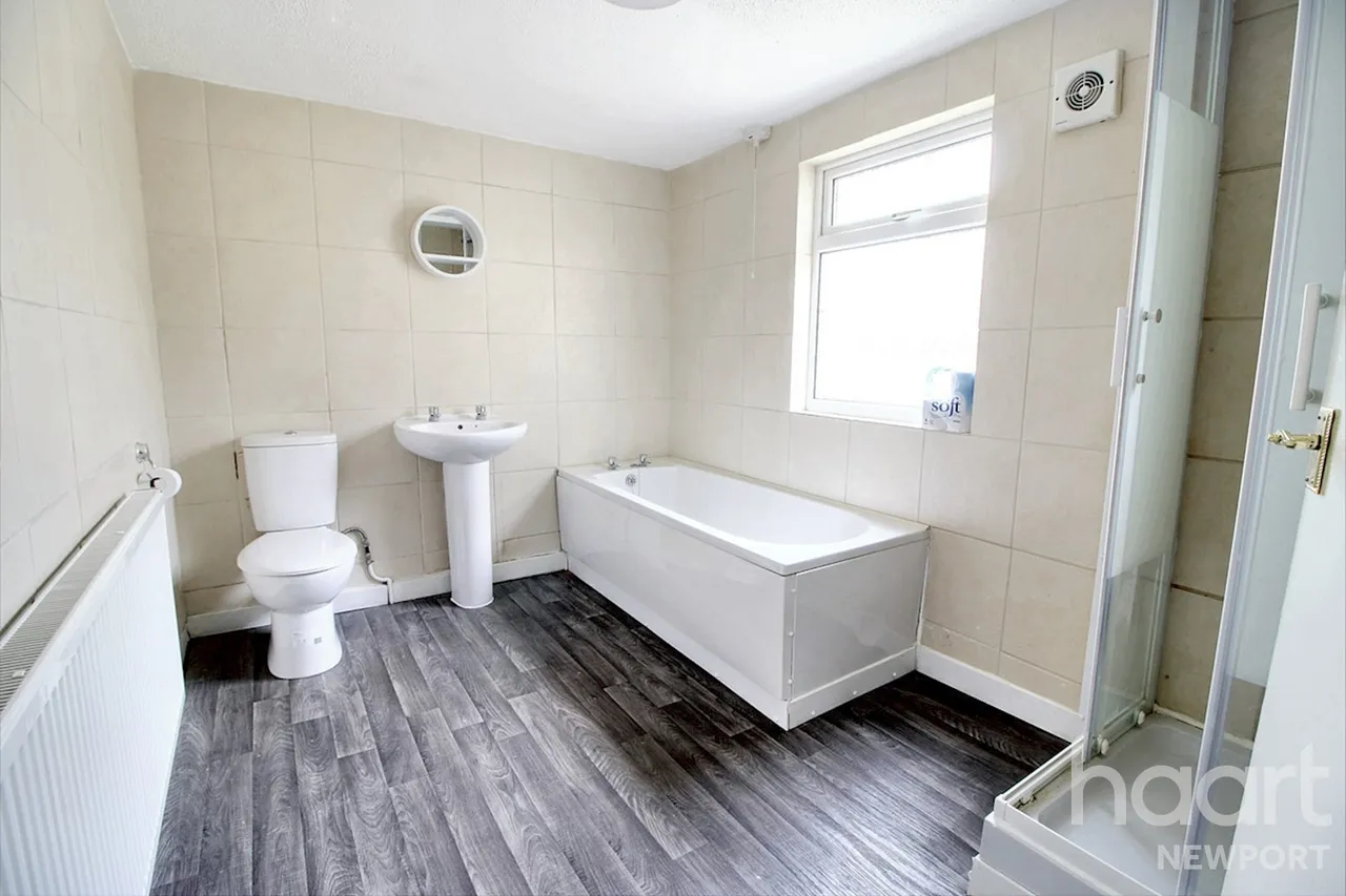 Newport, NP20, photo 15