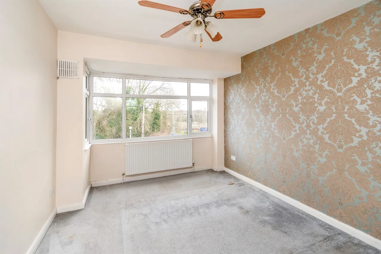 Aldersley Road, Claregate, Wolverhampton, photo 11