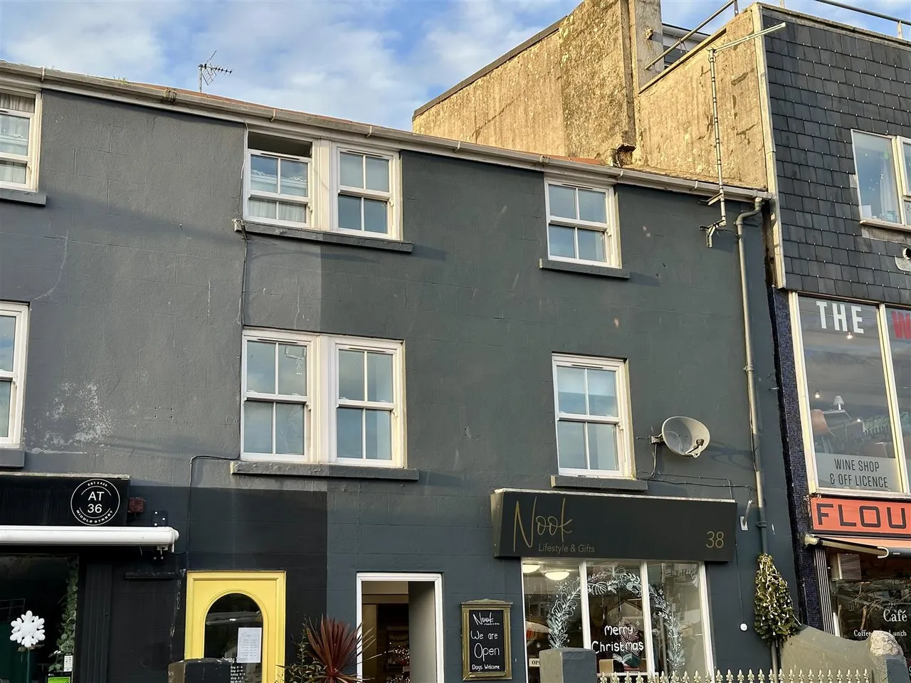 Middle Street, Brixham, photo 14