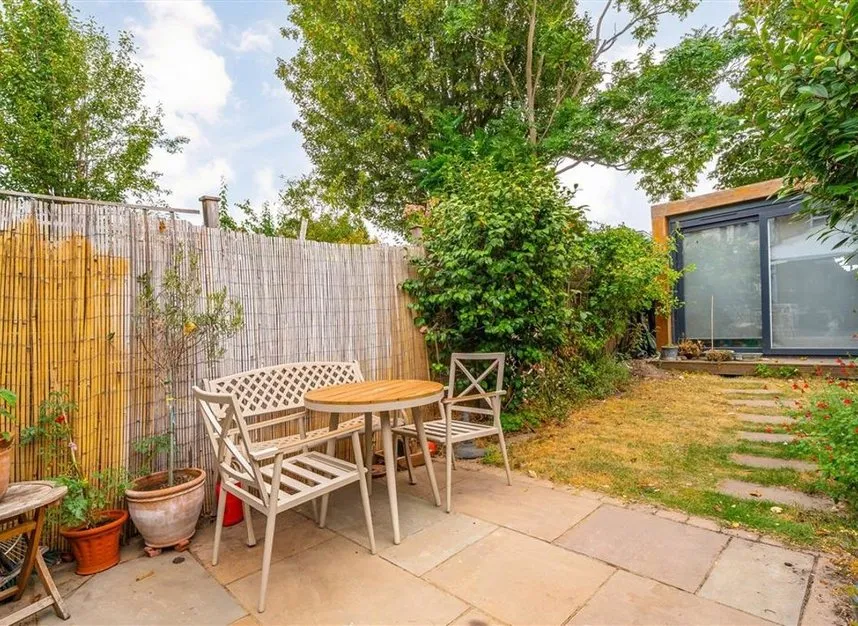 York Road, Teddington, TW11, photo 7