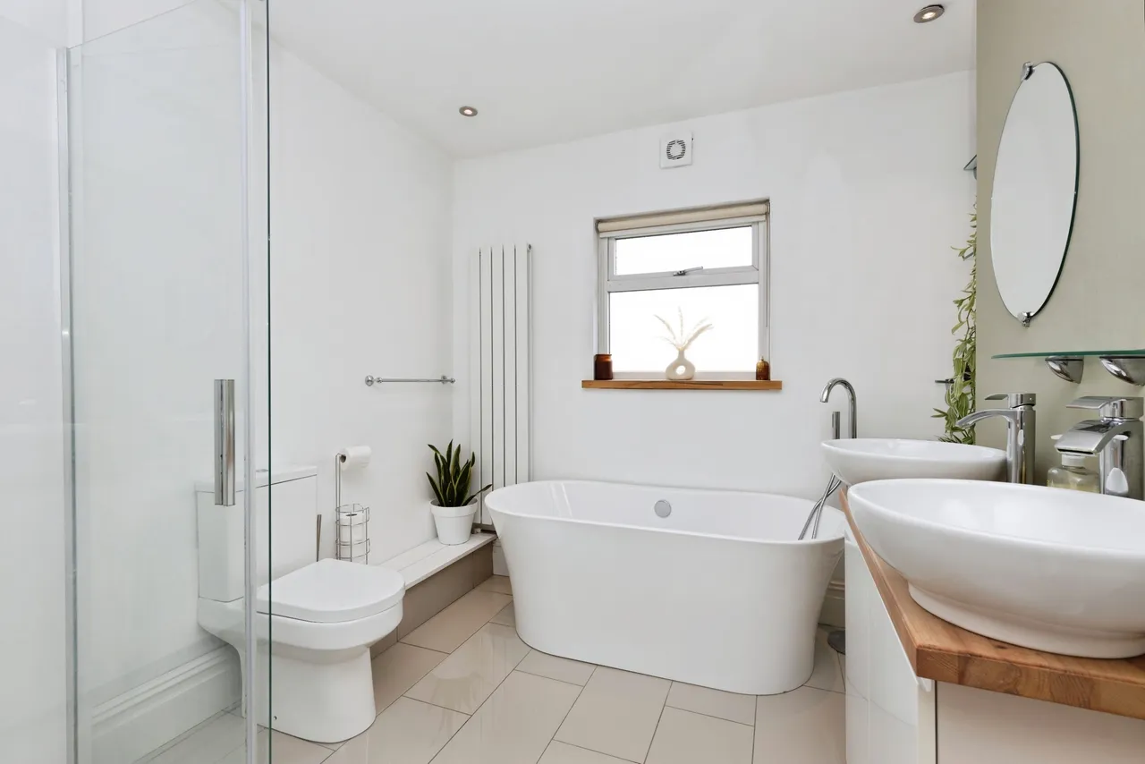 Leighton Road, Cheltenham, photo 12