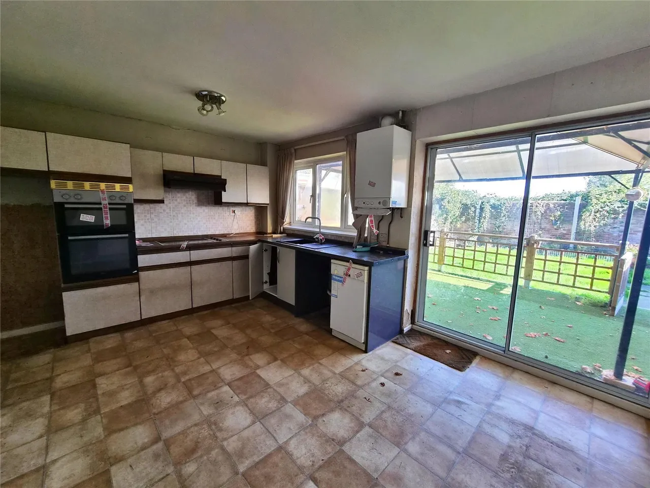 Bickerton Drive, Gwersyllt, LL11, photo 4
