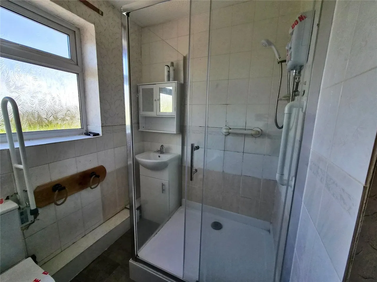 Bickerton Drive, Gwersyllt, LL11, photo 15