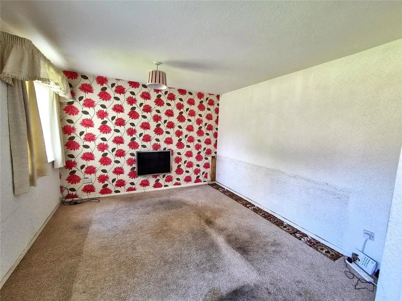 Bickerton Drive, Gwersyllt, LL11, photo 2