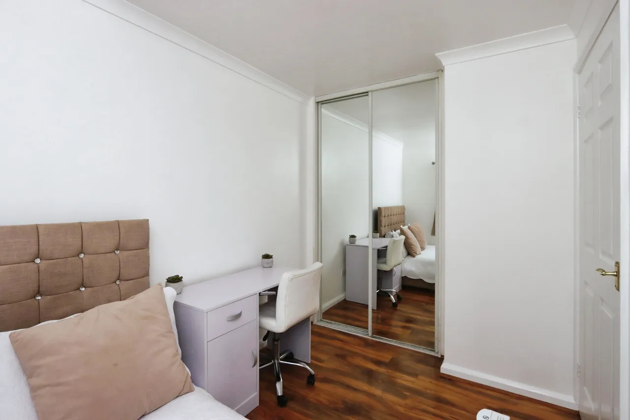Badger Rise, Sheffield, South Yorkshire, S13, photo 8