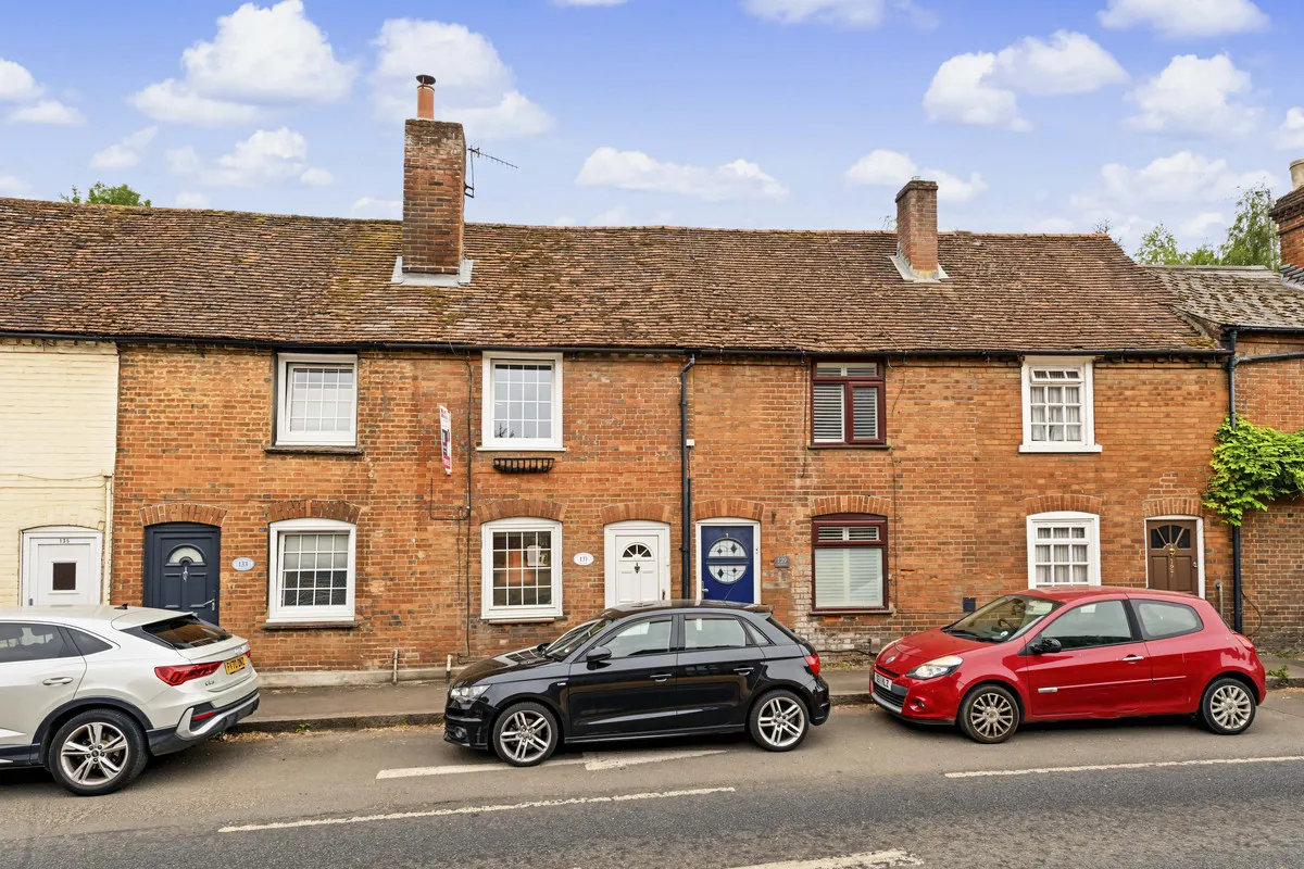 2 bed house for sale, Waterside, Chesham, HP5