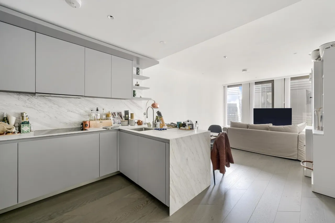 Sky Residences at One Bishopsgate Plaza, London, EC3A, photo 11