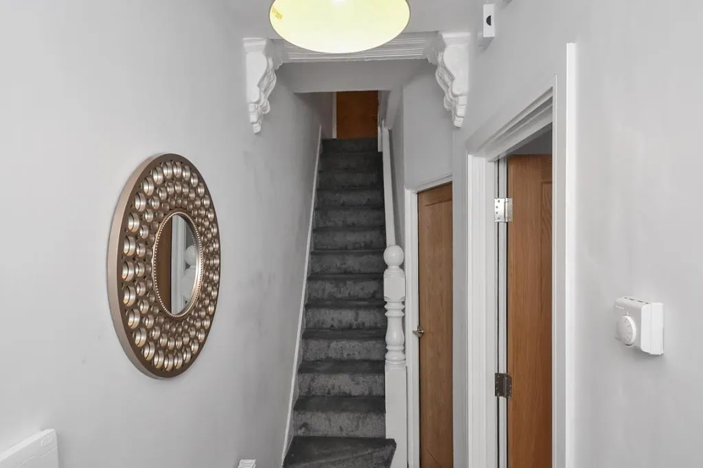 Bankfield Avenue, Victoria Park, M13, photo 11