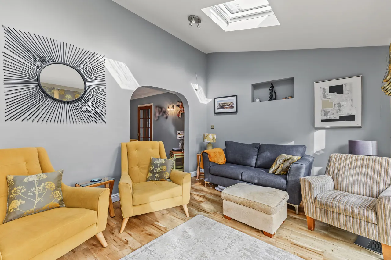 Cheltenham Road, Evesham, WR11, photo 12