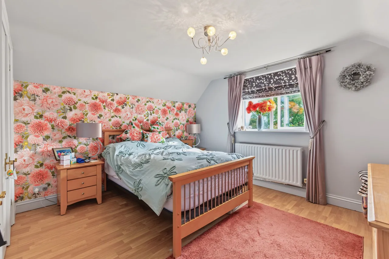 Cheltenham Road, Evesham, WR11, photo 18
