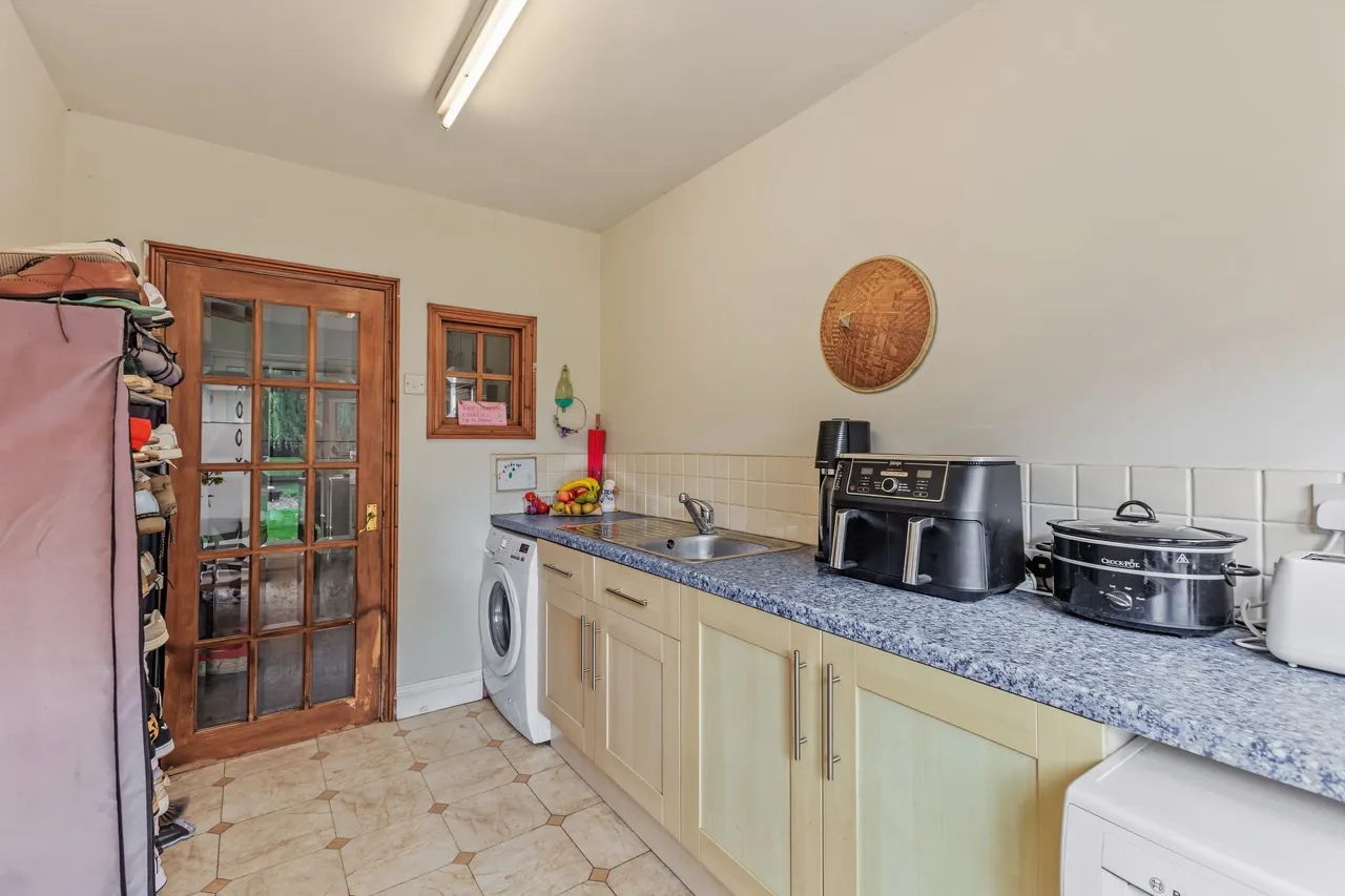 Cheltenham Road, Evesham, WR11, photo 8