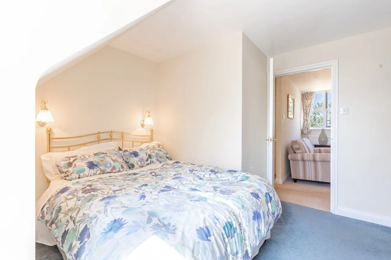 Four Bedroom Detached Home in Congham, photo 16