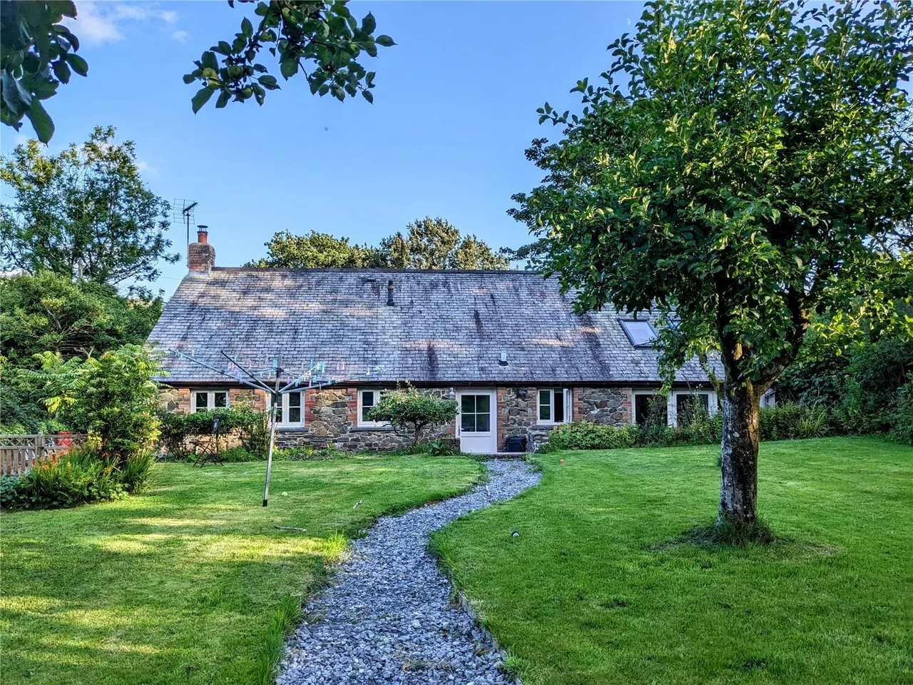 Llanddewi Velfrey, Narberth, SA67, photo 2
