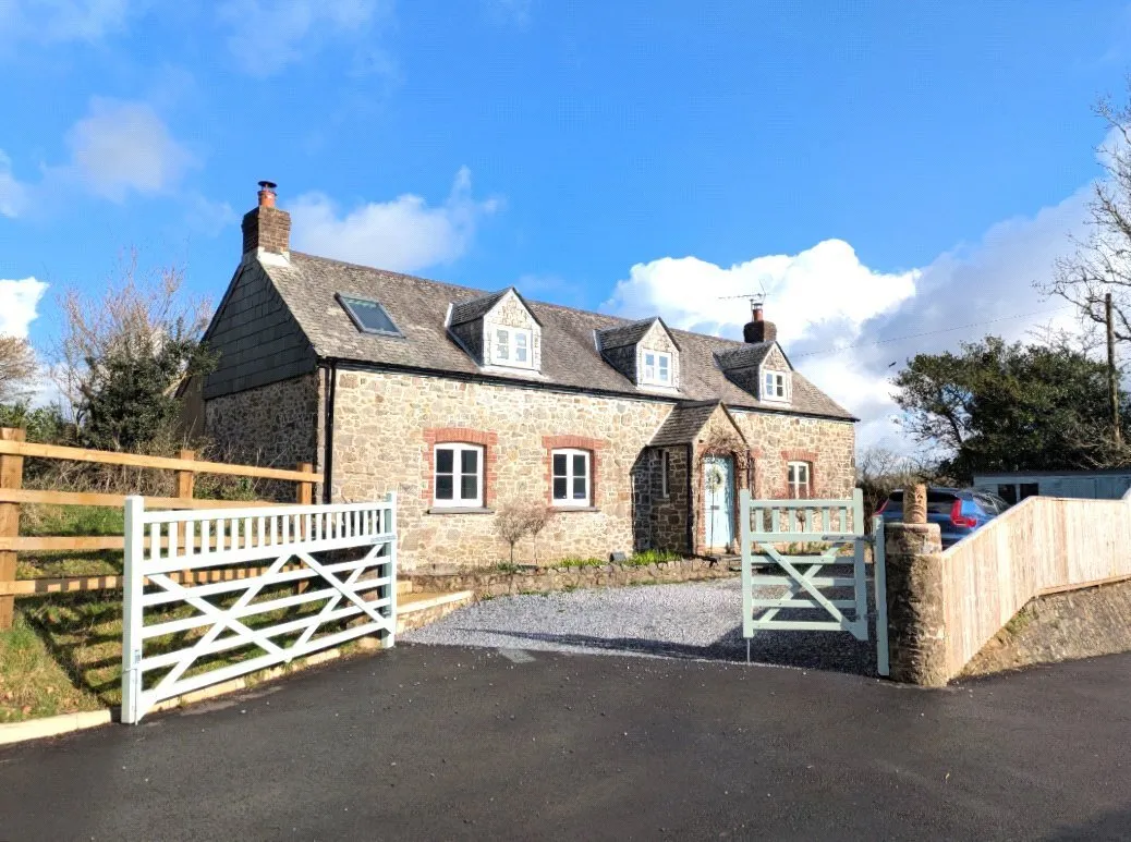 3 bed house for sale, Llanddewi Velfrey, Narberth, SA67