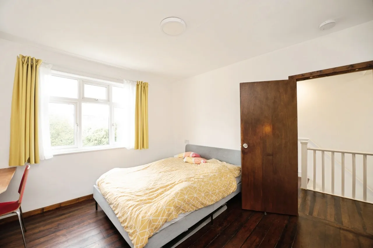 Strathmore Gardens, Hornchurch, RM12, photo 8