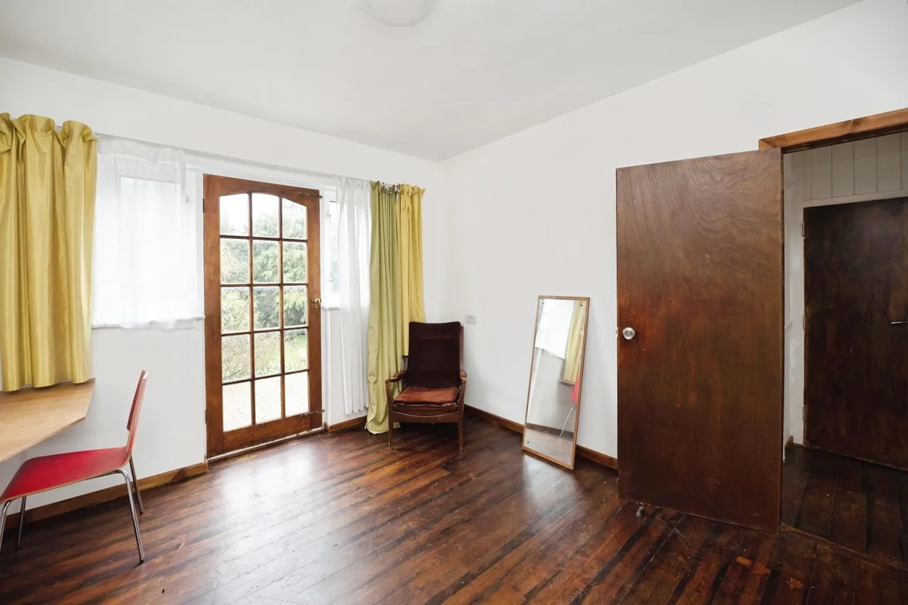 Strathmore Gardens, Hornchurch, RM12, photo 11