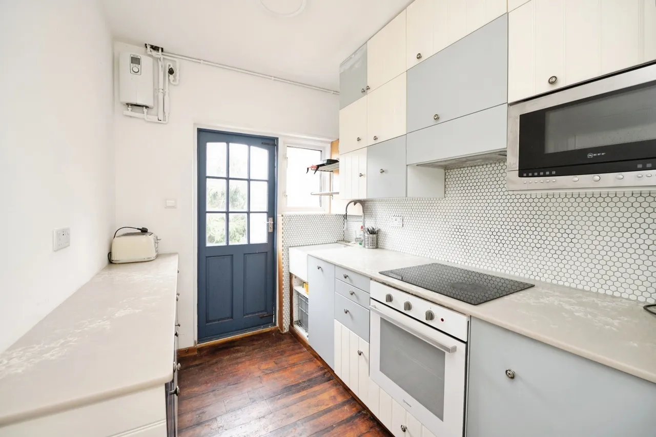 Strathmore Gardens, Hornchurch, RM12, photo 3