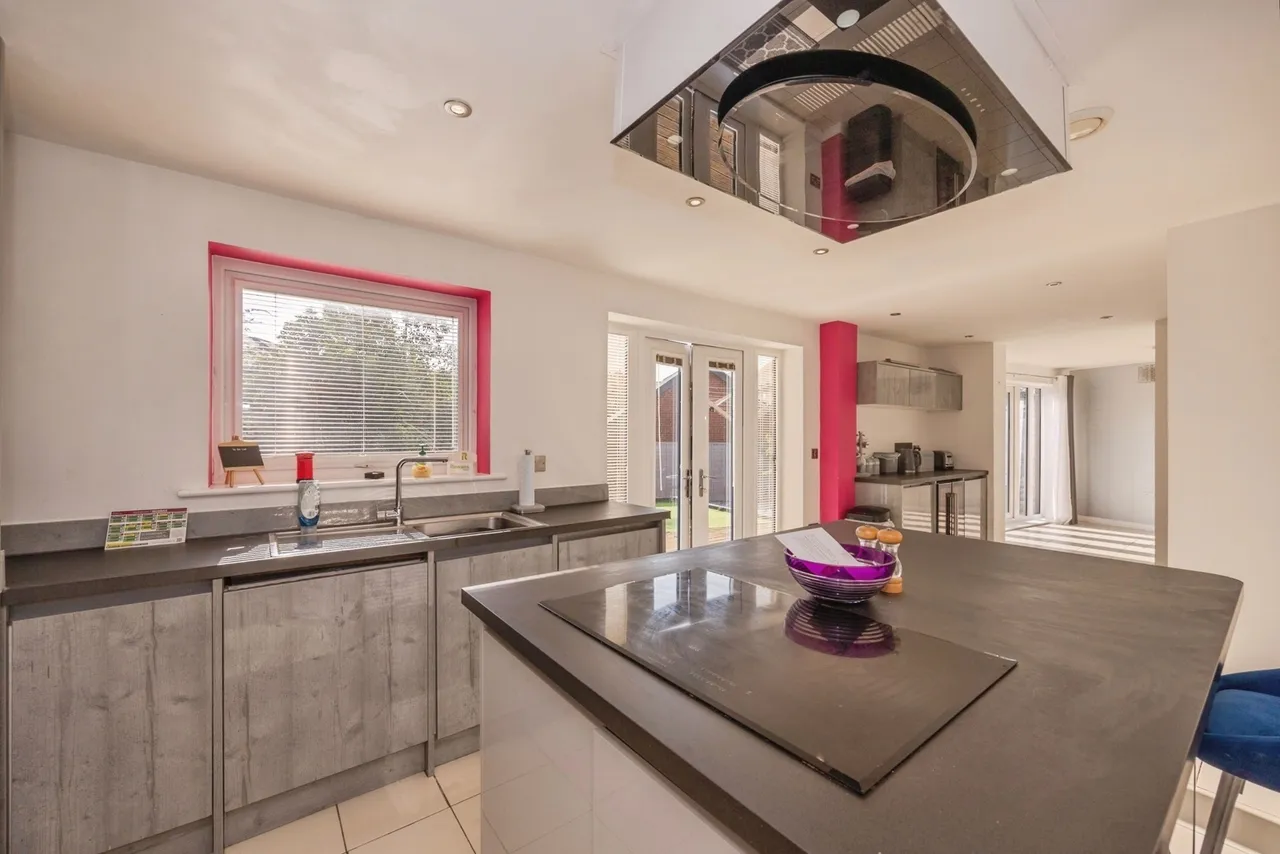 Darnel Crescent, Waterlooville, PO7, photo 6