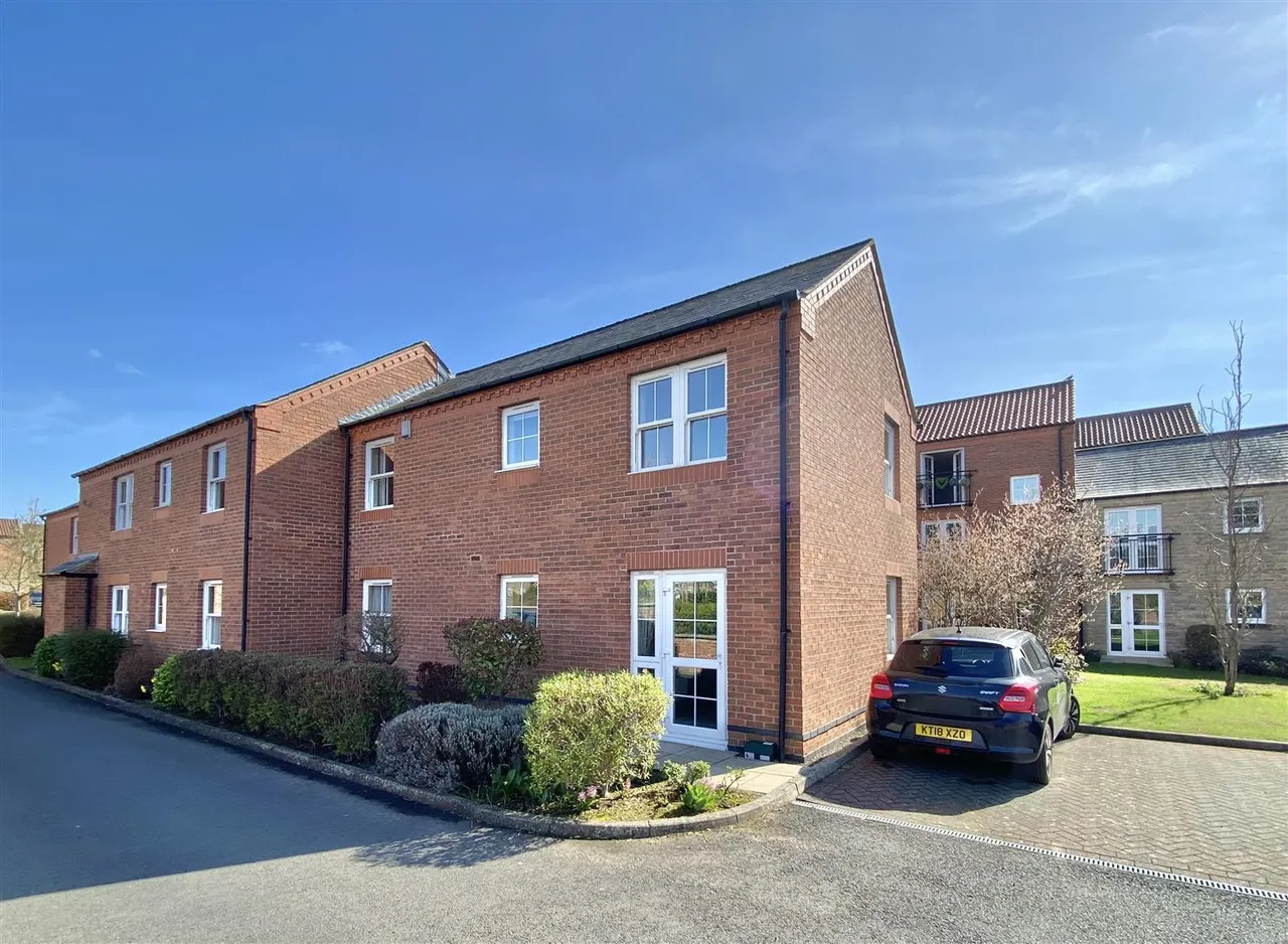 1 bed flat for sale, Greendale Court, Bedale